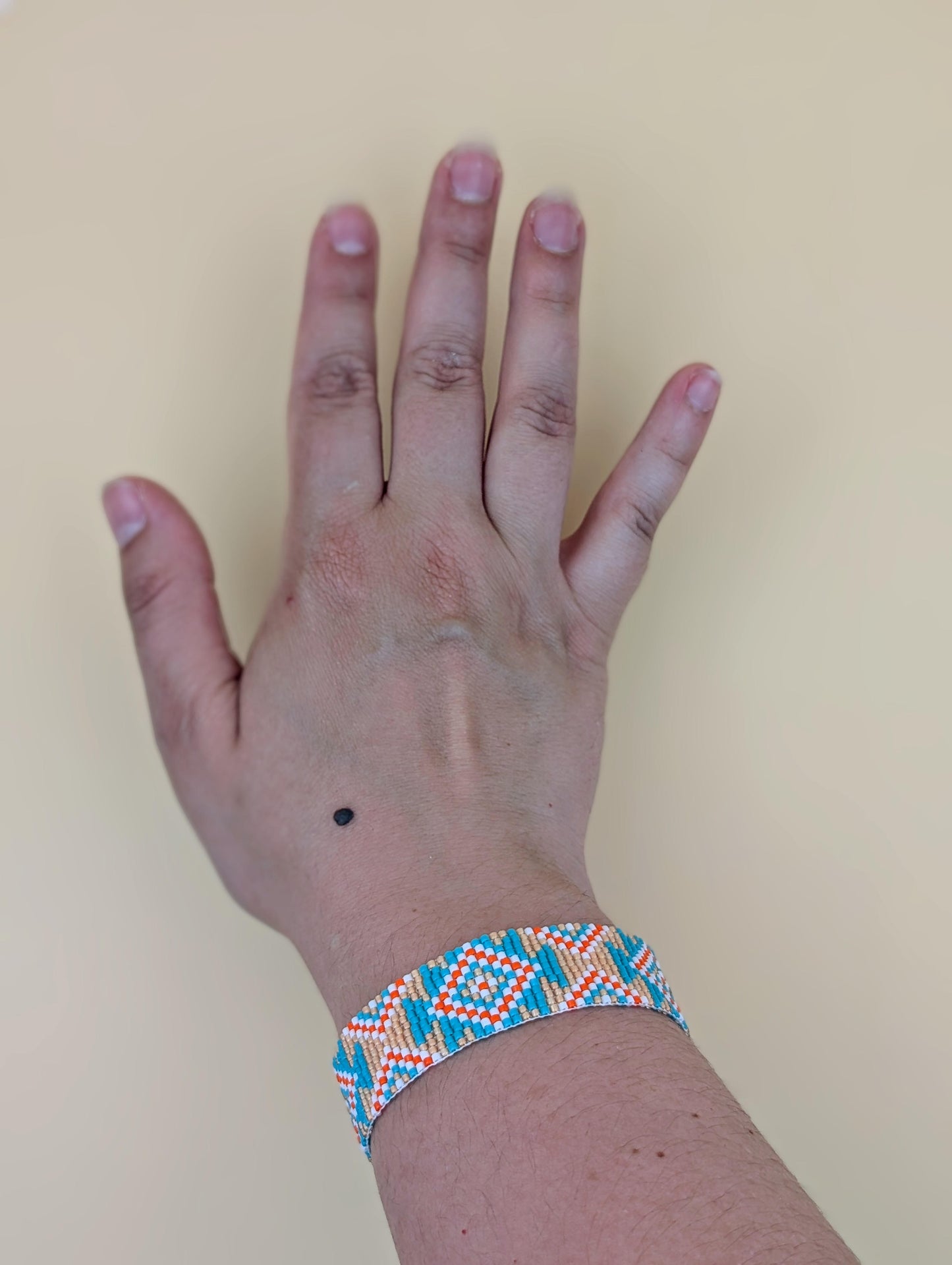 Bracelet artisanal Maya, tissé en perles Miyuki