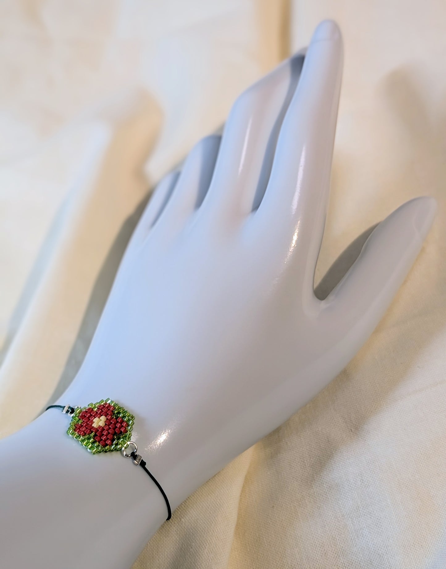 Bracelet artisanal réglable Emoji : "Smile", "Fleur" ou "Peace"