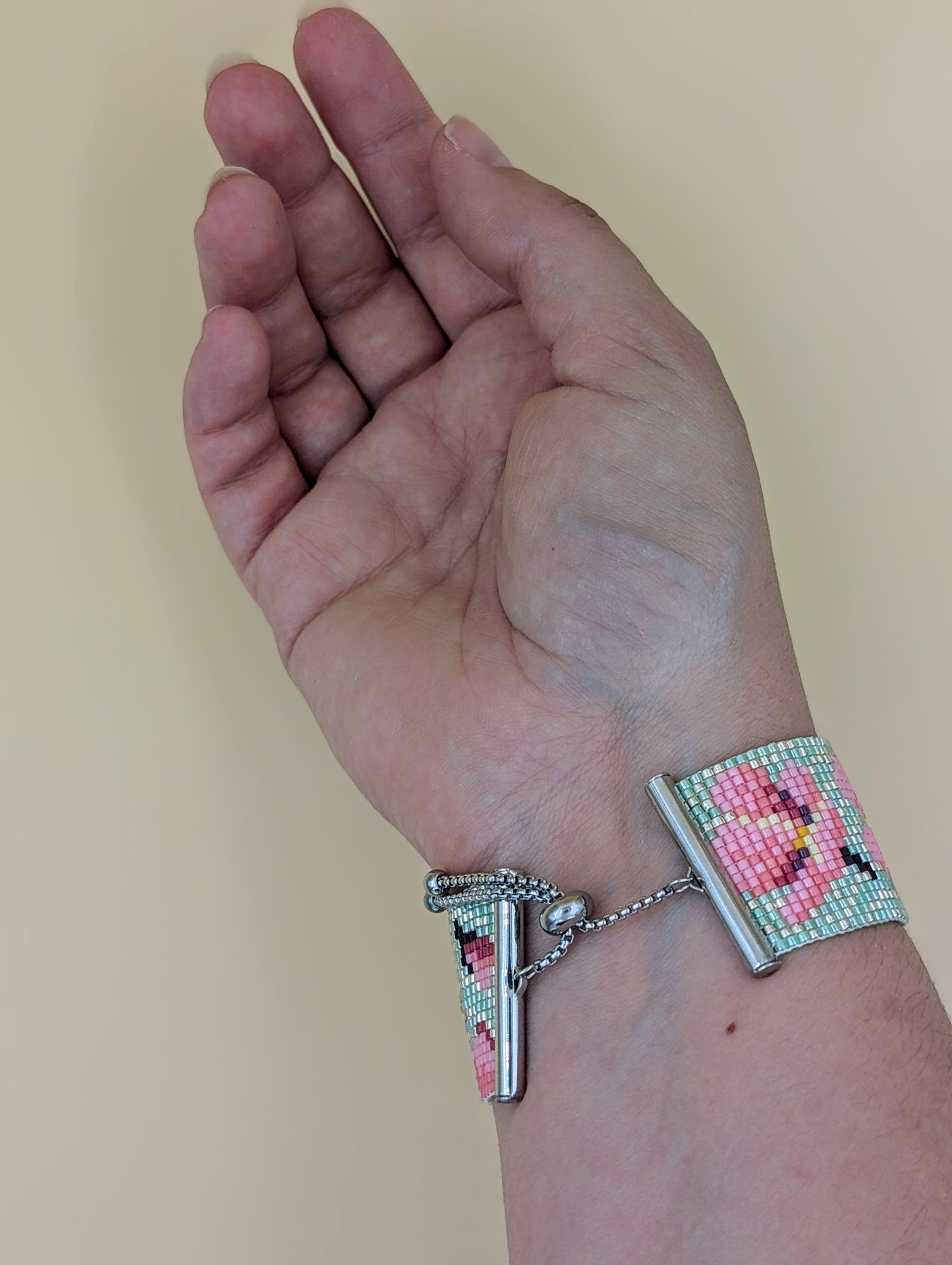 Bracelet artisanal Sakura, tissé en perles Miyuki