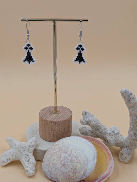 Boucles d’oreilles artisanales pendantes Hermines, en perles Miyuki