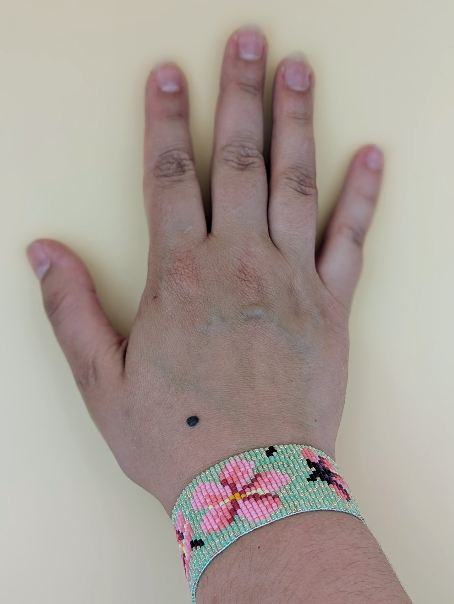 Bracelet artisanal Sakura, tissé en perles Miyuki