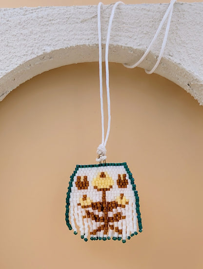 Collier artisanal Carrousel, tissé en perles Miyuki