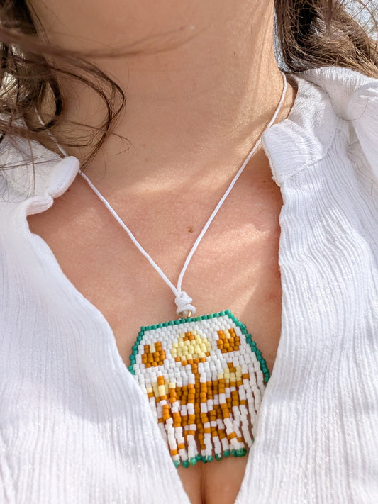 Collier artisanal Carrousel, tissé en perles Miyuki